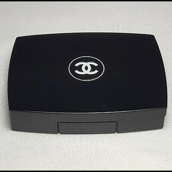Chanel ombré essentielle Soft touch eyeshadow 61 Silvery fauve is sold - Picture 2 of 3